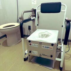 熊本地震支援　ラップポントイレの設置